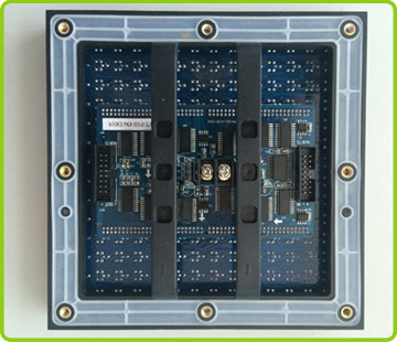 صفحه نمایش تبلیغاتی LED دیجیتال موبایل تریلر P6 در فضای باز با عملکرد SDK برای خرده فروشان و آژانس های OEM 1