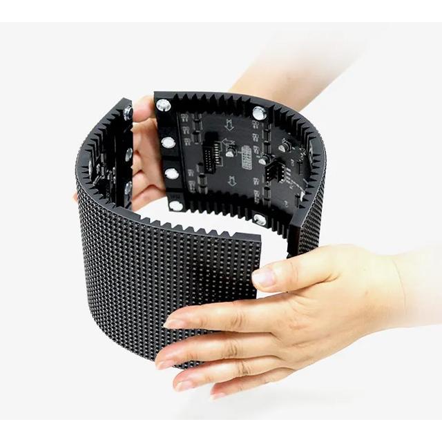 صفحه نمایش تلویزیون LED نرم و قابل تنظیم P3 صفحه نمایش LED انعطاف پذیر داخلی قیمت صفحه نمایش سکسی 2